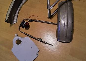 Triumph błotnik tylny lampka podpórka