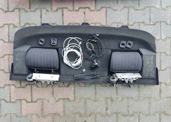 Tylna pólka C124 W124 coupe