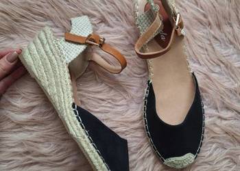 Świetne sandałki espadryle czarne na niskiej koturnie 39