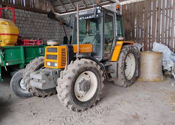 Ciagnik rolniczy renault 103.14