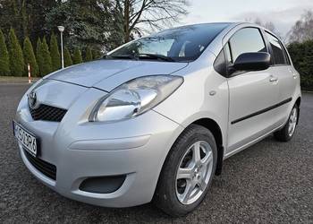 Toyota Yaris 2010, 1.33 100 KM, 6 biegów, salon Polska