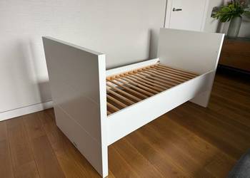 Łóżeczko dla dziecka rośnie razem z nim - stan idealny