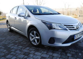 Toyota Avensis 2012 1,6 benzyna Polski salon