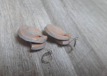 Kolczyki ceramiczne ręcznie wykonane. Kolczyki ceramiczne ręcznie wykonane.