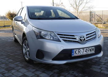 Toyota Avensis 2012 1,6 benzyna Polski salon