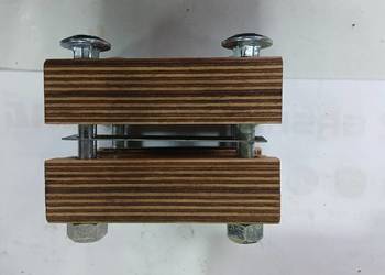 Panewka drewniana ze śrubami wytrząsacza Claas 618254