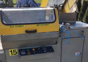 Piła tarczowa automatyczna z podajnikiem do drewna aluminium okien automat