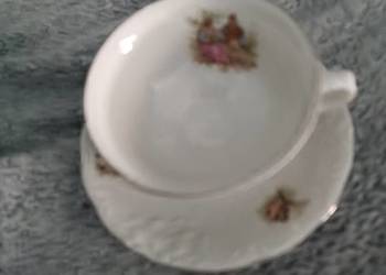 Filiżanki że spodeczkami  z PRL-u