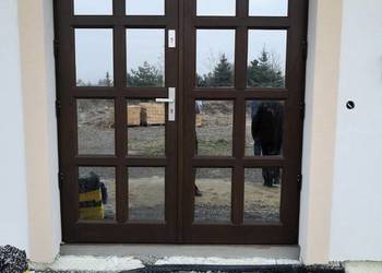 DRZWI ZEWNĘTRZNE WYKONYWANE Z DREWNA, DARMOWA DOSTAWA NA TERENIE POLSKI