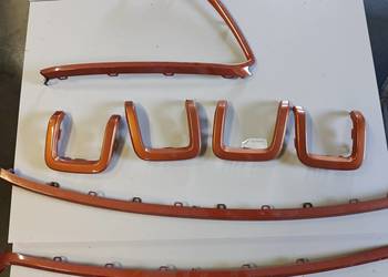 LISTWY GRILLA SUZUKI IGNIS III_16< LISTWY GRILLA SUZUKI IGNIS III_16<