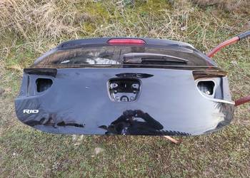 Klapa kia rio IV 17- uszkodzona