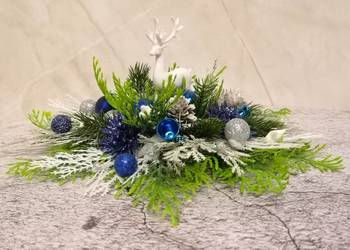 Podświetlany stroik zimowy z figurką jelenia