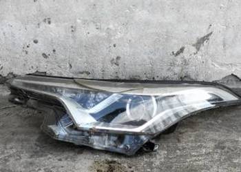 TOYOTA C-HR chr Lampa Lewa LED 16-19r USZKODZONA