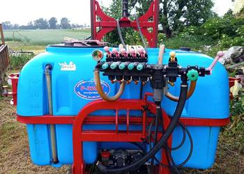 Opryskiwacz, polowy, Biarski,800l,15 m.