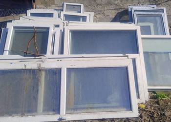 Skrzydła okienne z grubymi szybami