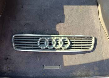 Grill 8D0 053 651 J Audi A4 B5 (a-14)