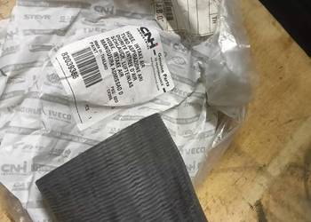 82039386 Przewód wlotu powietrza łącznik intercoolera ORYGINAŁ