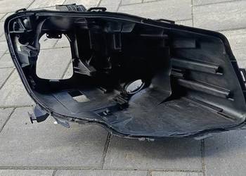 Puszka obudowa lampa przednia prawa Xenon ILS Mercedes w117 CLA