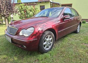 Mercedes-Benz C-klasa W203 sedan