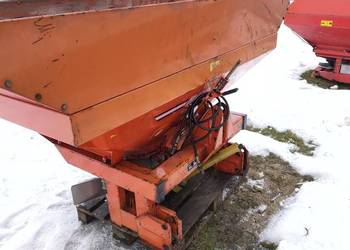 Rozsiewacz nawozu kuhn rauch mds zsb 800 kg 1000 kg 1500 kg 1800 kg