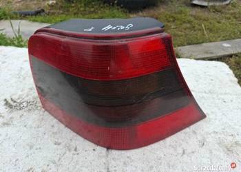 Lampa Prawa Tył Volkswagen Golf IV 4 Hella