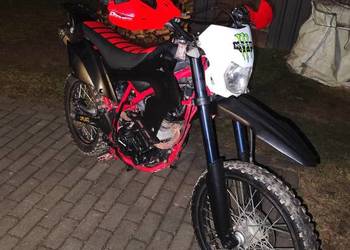 Defender 150 ,mikilon Asix Cross 150 Xmotos