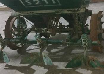 Sadzarka do ziemniaków s211