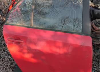 KIA Carens 3 III Drzwi Prawe Tył