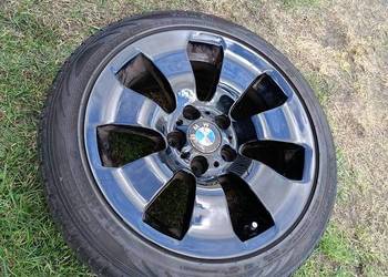Sprzedam  cztery sztuki z felgami do BMW  rozmiar 225/45R17.