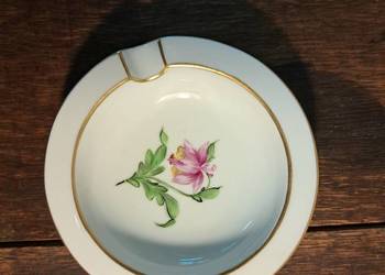 Przedwojenna popielniczka porcelanowa biała Carl Thieme Dres Przedwojenna popielniczka porcelanowa biała Carl Thieme Dres