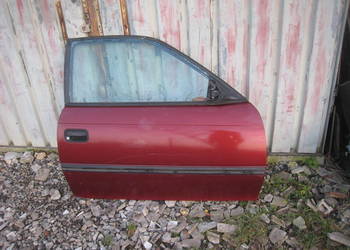 Drzwi prawe lewe Opel Astra F 3 drzwi zdrowe