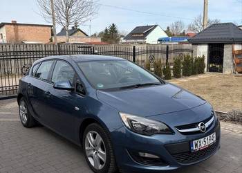 Opel Astra 1.4T Benz HB