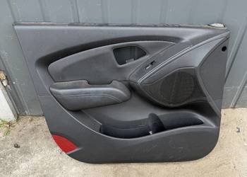 Boczek tapicerka drzwi prawy przód Hyundai IX35