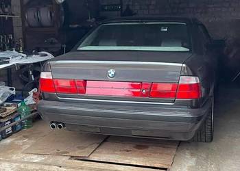 Blenda tylnej klapy BMW E34 nie HELLA