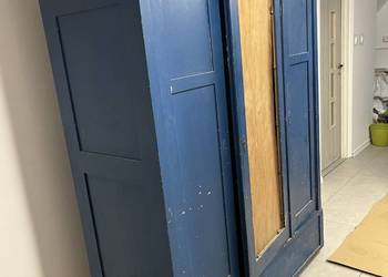 Szafa trzydrzwiowa drewniana rozkładana