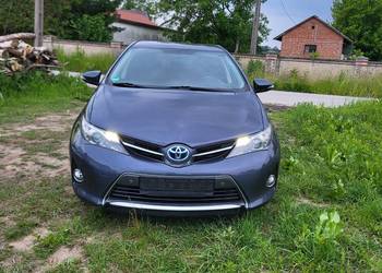 Toyota Auris Hybryda