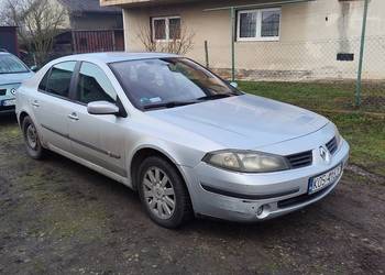 Renault Laguna 2 polift 2005 rok 2.0 benzyna 134 KM
