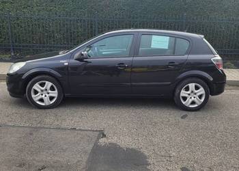 Opel Astra taniocha