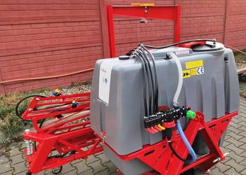 Opryskiwacz polowy 600/12/obr