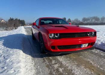 Dodge Challenger V6