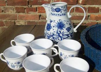 dzbanek z filiżankami wzór cebulowy