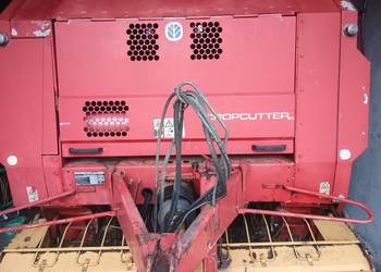 Prasa rolującą stało komorowa New Holland 544 CropCutter (BR6090 RB334)