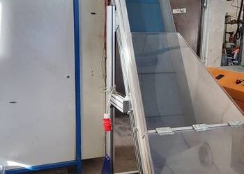 Taśmociąg z zasobnikiem na detale lub materiał sypki 270 x 31 cm - mkvplast