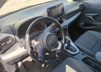 Sprzedam toyota yaris hybrid Comfort 2022