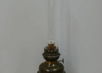 lampa naftowa mosiężna stylizowana