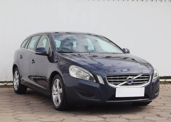 Volvo V60 D2
