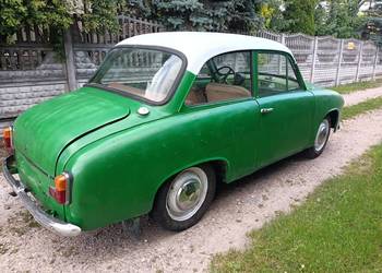 Syrena 105 biegi przy kierownicy