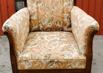 Stary fotel nr 40