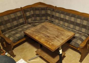 Kompaktowy Narożnik + Solidny Stolik Regulowany | Zestaw