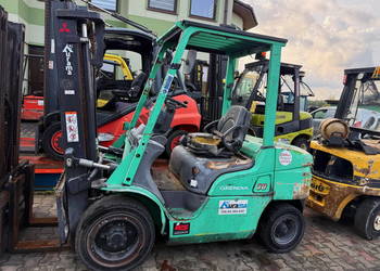 wózek widłowy MITSUBISHI FD30NT diesel S4S 3000kg 3.30m do remontu